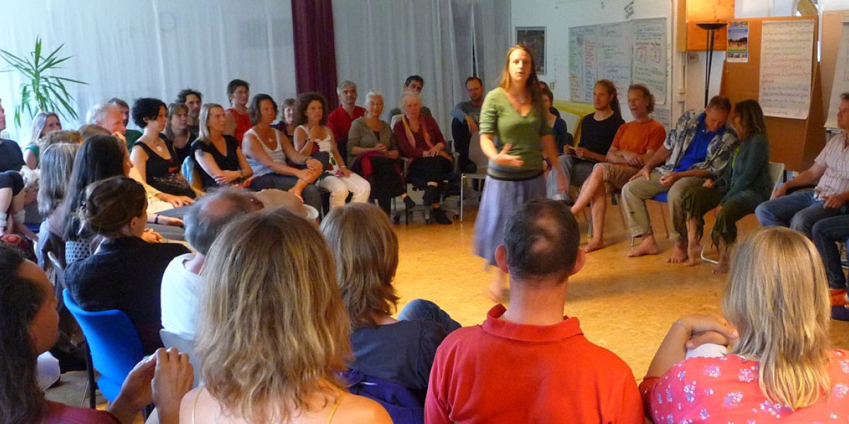 Forum schafft Präsenz mit dem, was wirklich jetzt gerade authentisch ist. Foto: zVg von zegg-forum.org